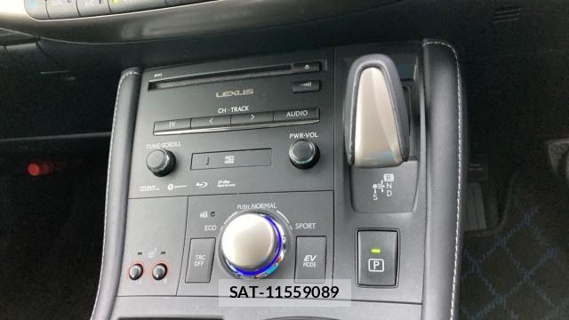 Lexus CT 2017-10 8729576-14
