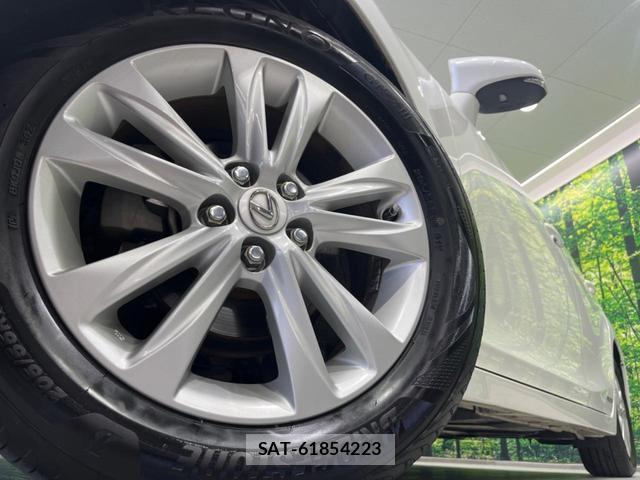 Lexus CT 2015-02 8730682-12