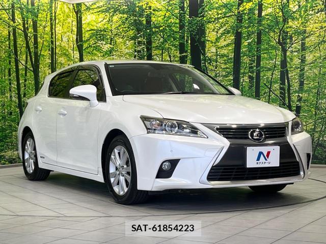 Lexus CT 2015-02 8730682-15