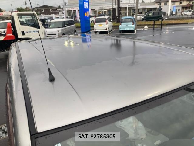 Nissan CUBE 2009-10 8727173-4
