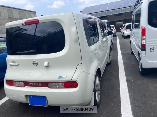 Nissan CUBE 2011-01 8727278-2