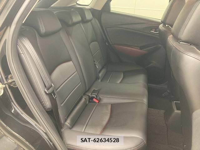 Mazda CX-3 2018-01 8728160-11