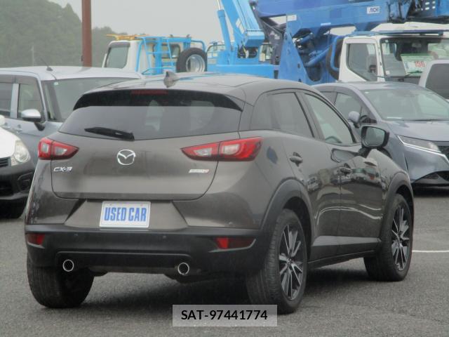 Mazda CX-3 2018-02 8728542-1