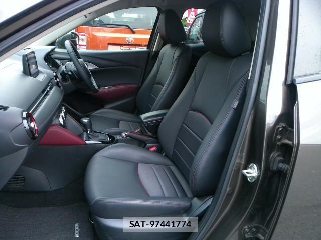 Mazda CX-3 2018-02 8728542-8
