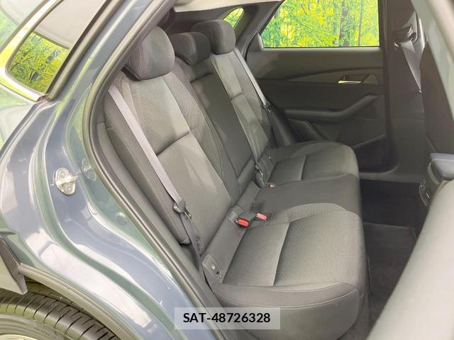 Mazda CX-30 2020-06 8727567-8
