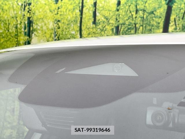 Mazda CX-30 2025-09 8727593-4