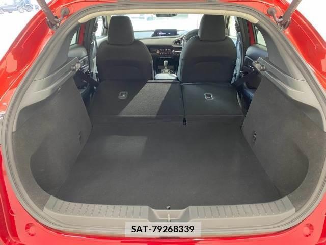 Mazda CX-30 2020-03 8731370-12