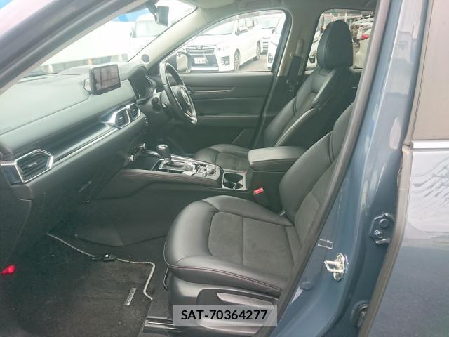Mazda CX-5 2021-12 8726131-5
