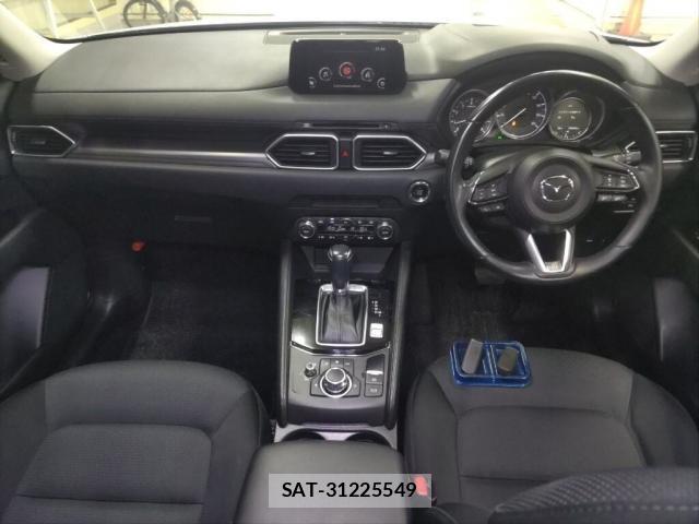 Mazda CX-5 2018-06 8730640-2