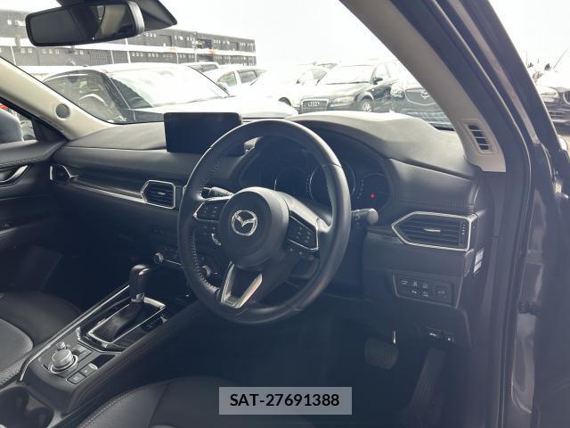 Mazda CX-5 2023-06 8731132-2