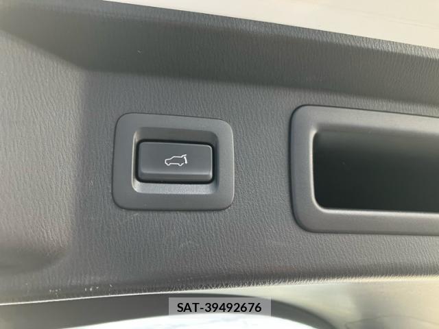 Mazda CX-8 2017-12 8727319-10