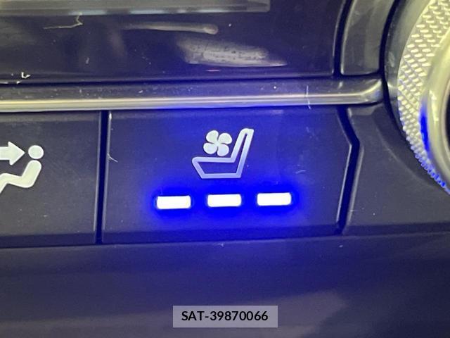 Mazda CX-8 2023-04 8730834-4
