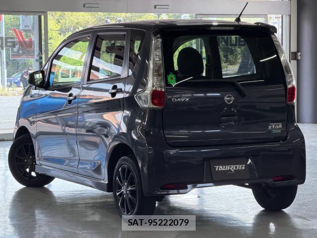 Nissan DAYZ 2013-06 8726640-13