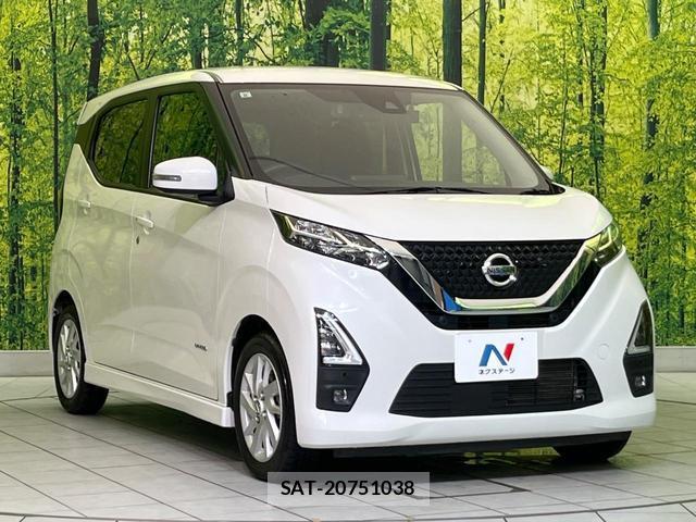 Nissan DAYZ 2022-08 8728118-15