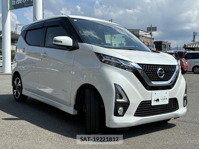 Nissan DAYZ 2020-01 8728360-11