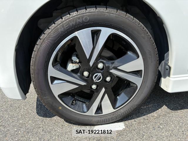 Nissan DAYZ 2020-01 8728360-19