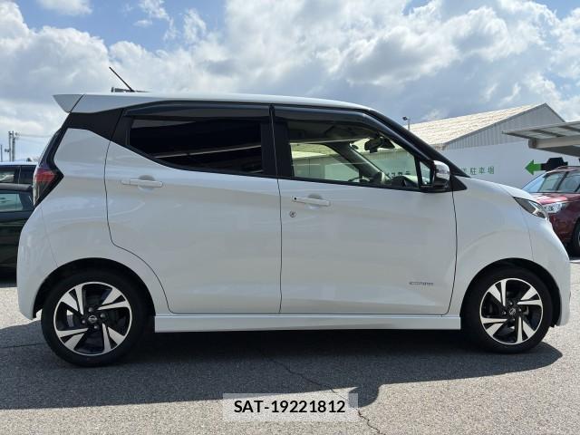 Nissan DAYZ 2020-01 8728360-3