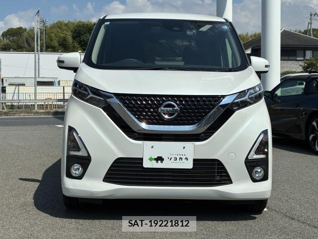 Nissan DAYZ 2020-01 8728360-9