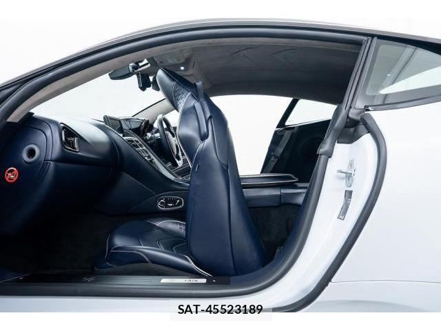 Aston Martin DBS 2020-04 8726842-16