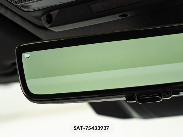 Land Rover DEFENDER 2025-06 8727045-5
