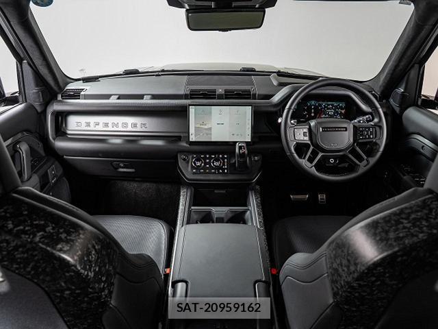 Land Rover DEFENDER 2025-07 8727047-1