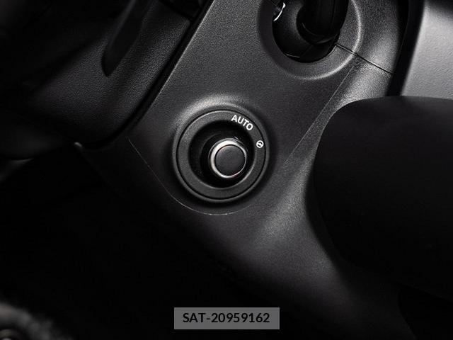 Land Rover DEFENDER 2025-07 8727047-12
