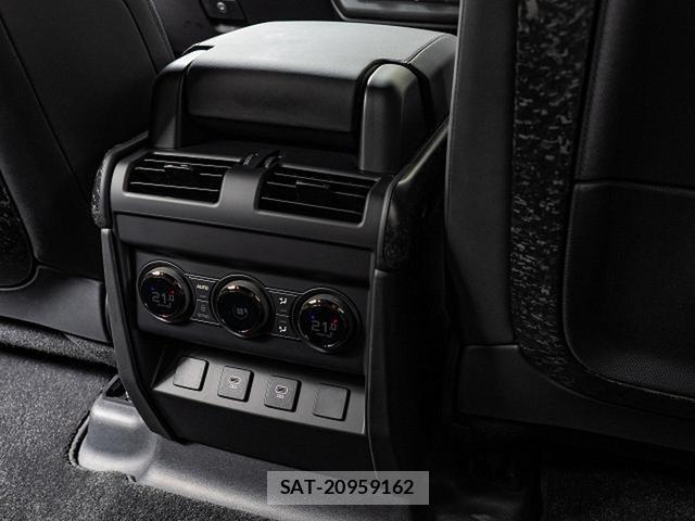 Land Rover DEFENDER 2025-07 8727047-14
