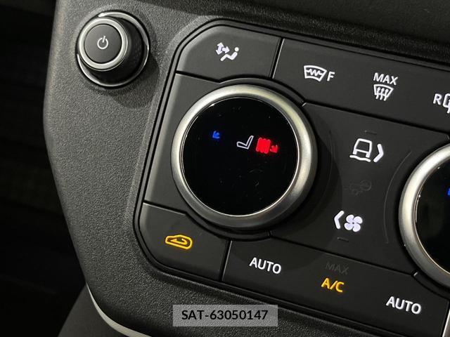 Land Rover DEFENDER 2023-08 8727087-4
