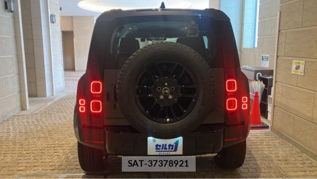 Land Rover DEFENDER 2025-08 8729594-1