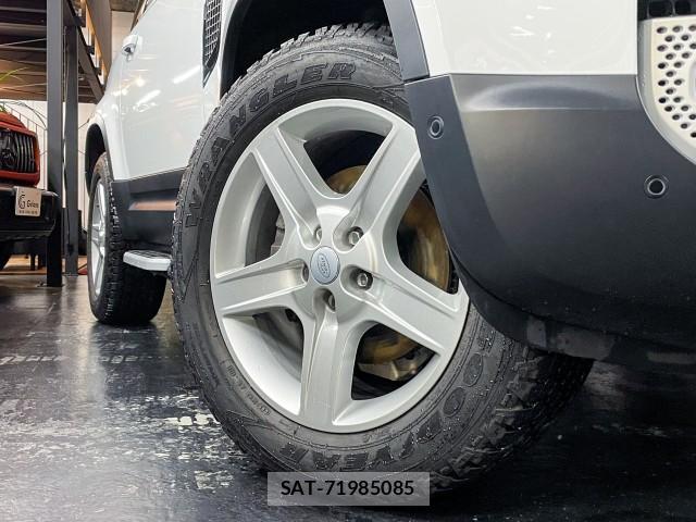 Land Rover DEFENDER 2023-08 8731460-7