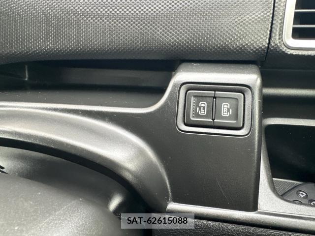 Mitsubishi DELICA 2019-02 8728009-9