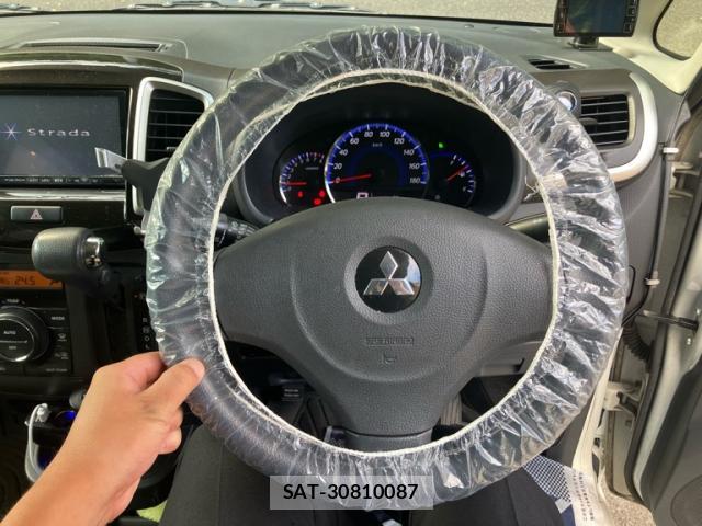 Mitsubishi DELICA 2012-07 8730757-11