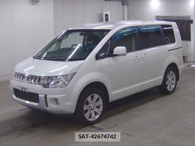 Mitsubishi DELICA 2018-01 8726260-3