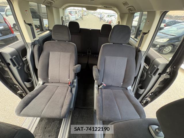 Mitsubishi DELICA 2018-10 8727546-12