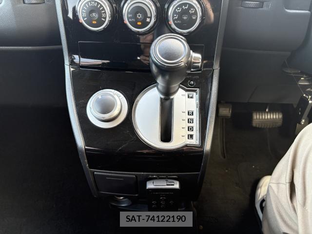 Mitsubishi DELICA 2018-10 8727546-18