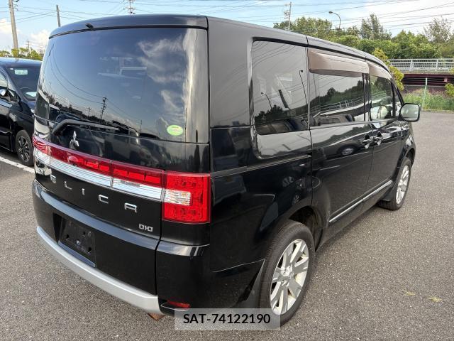 Mitsubishi DELICA 2018-10 8727546-3