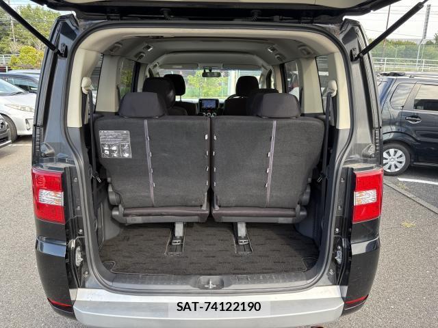 Mitsubishi DELICA 2018-10 8727546-6
