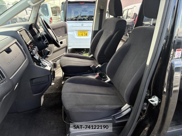 Mitsubishi DELICA 2018-10 8727546-8