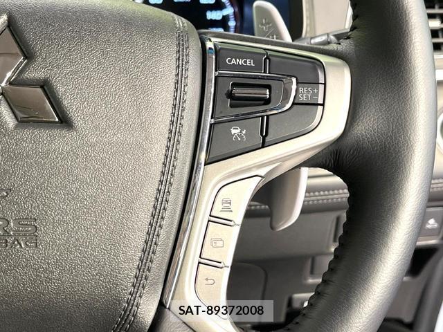Mitsubishi DELICA 2024-12 8727653-4