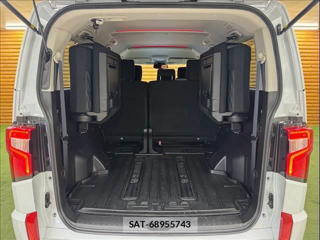 Mitsubishi DELICA 2022-03 8727718-12