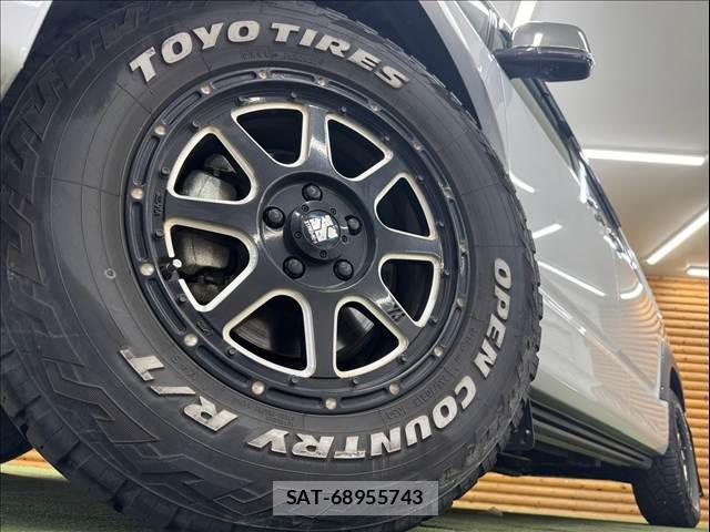 Mitsubishi DELICA 2022-03 8727718-19