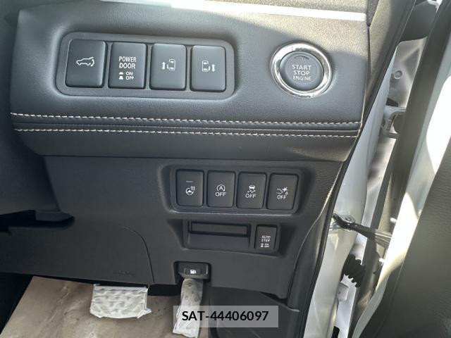 Mitsubishi DELICA 2026-05 8727828-13