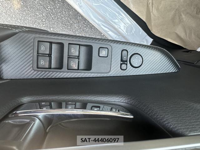 Mitsubishi DELICA 2026-05 8727828-14