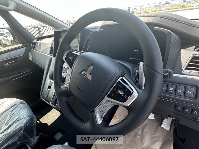 Mitsubishi DELICA 2026-05 8727828-7