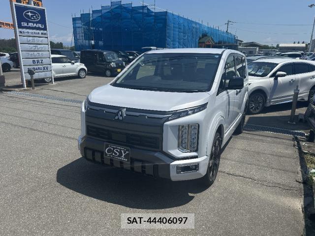 Mitsubishi DELICA 2026-05 8727828-9