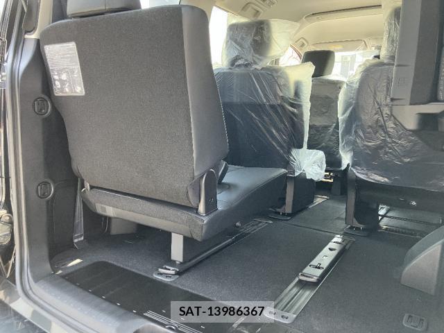 Mitsubishi DELICA 2026-05 8727829-4