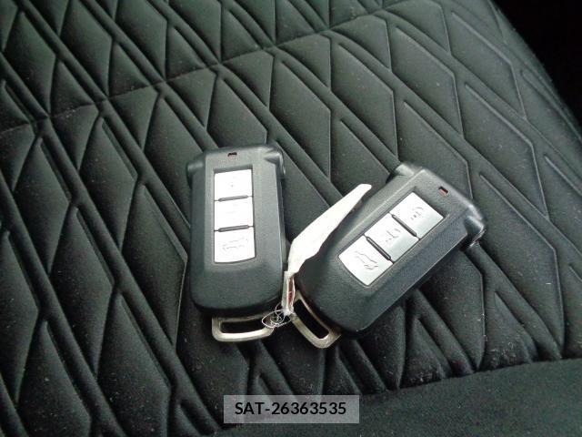 Mitsubishi DELICA 2019-06 8727870-19