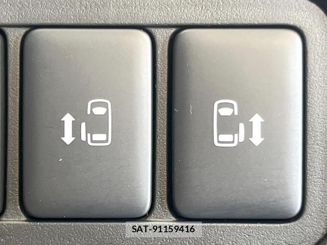 Mitsubishi DELICA 2025-06 8728237-5