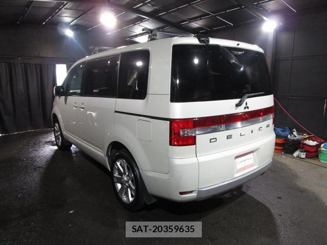 Mitsubishi DELICA 2015-08 8728627-4