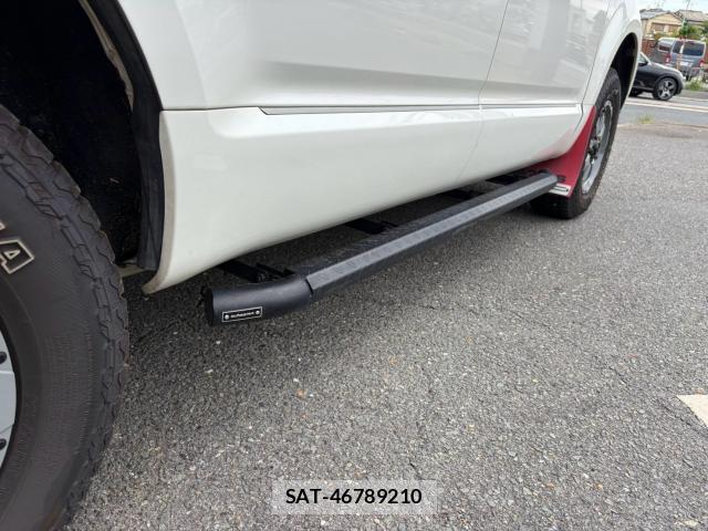Mitsubishi DELICA 2017-11 8728881-11
